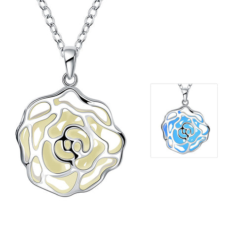 Glow in the dark romantic rose necklace - Wish Niche Collection